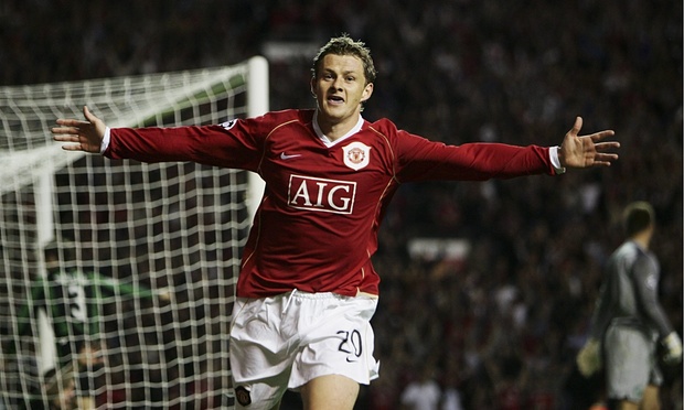 曼联时隔八年再捧足总杯冠军文案,有关于曼联的文案