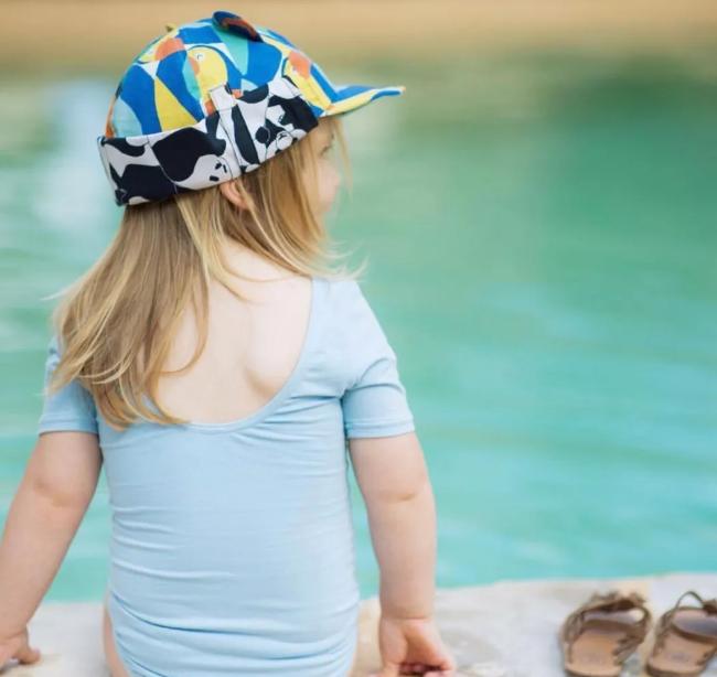 夏天带宝宝度假颜控麻麻这些品牌请了解一下!Littlehotdogwatson