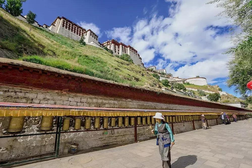 南海公园拉萨,10月15号西藏景点都免门票了吗