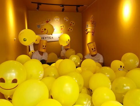 全世界都用不了的五个表情包,一款被全球人民玩坏了的表情包