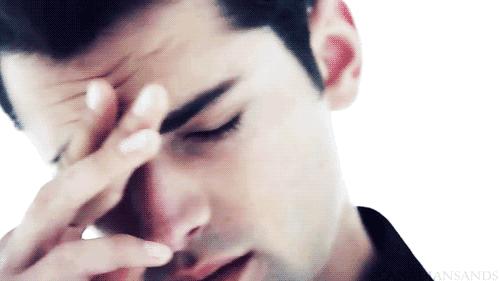 女生笑起来有笑纹,女生有笑纹怎么办