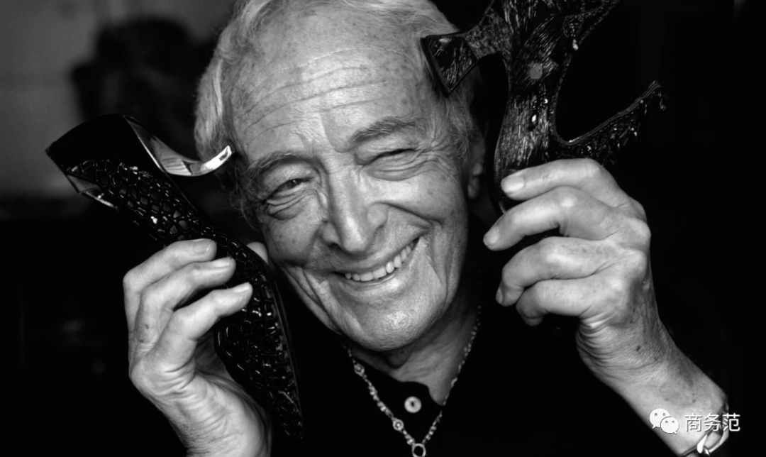 cl红底高跟鞋经典款多高,cl红底高跟鞋各个系列