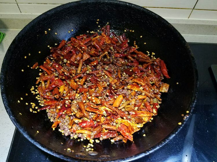 正宗腌制蒜苔不用切10斤方法,腌长蒜苔的正确方法