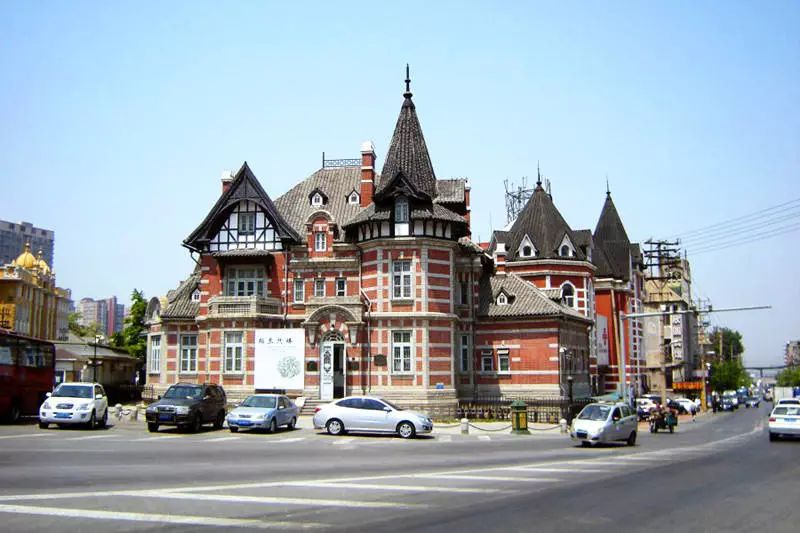 4月机票白菜价！郑州出发低至160，最快1.25小时即达！