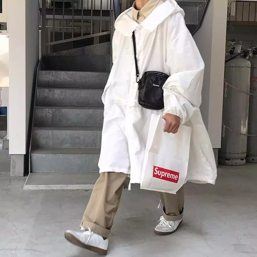 纯白oversizet怎么搭,oversize内搭男女通穿