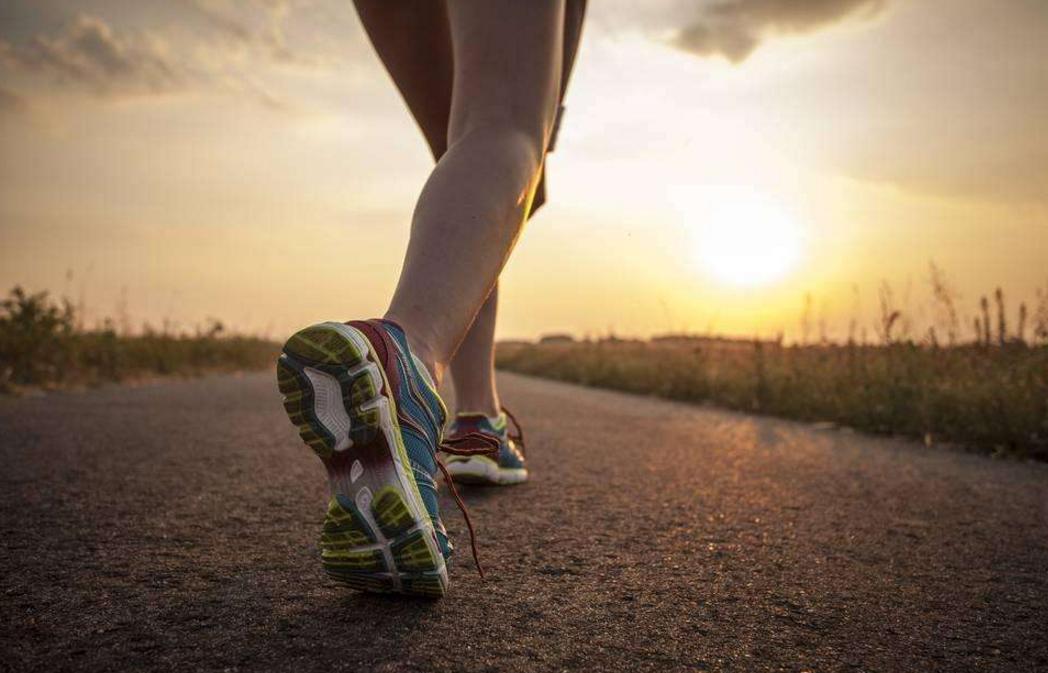 每天跑步时感觉小腿肌肉很胀,每天跑步变胖了是怎么回事