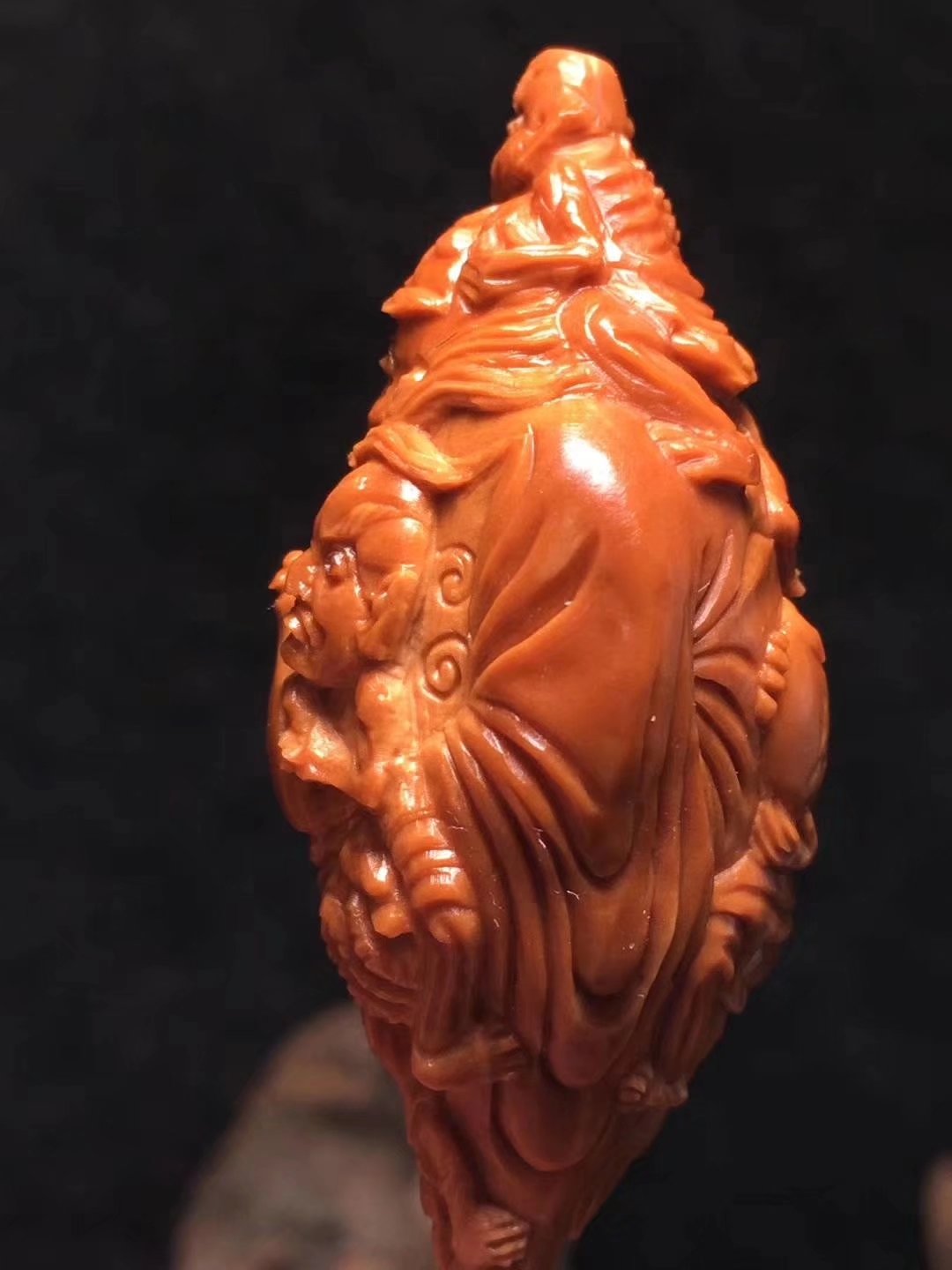 橄榄核手盘好还是刷子刷好,橄榄核手汗多能盘玩吗