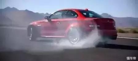 理财产品？这台十年车龄的老车如今变卖立刻赚20万！