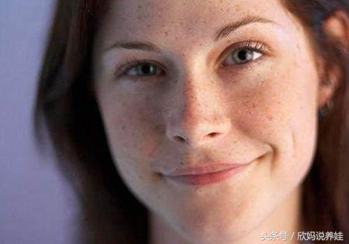 女人脸上有这4个表现，可能被妇科病缠上了，发现一个最好去查下