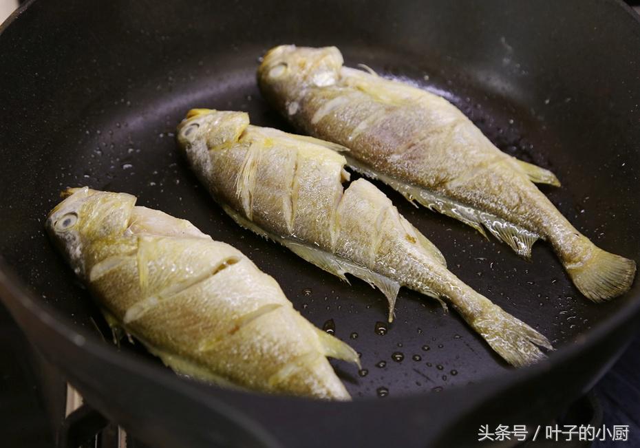 煎鱼不散的小窍门,煎鱼不腥的小诀窍