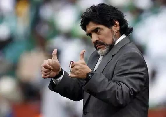 伟大的足球以弱胜强,伟大的球员永远面对质疑和谩骂