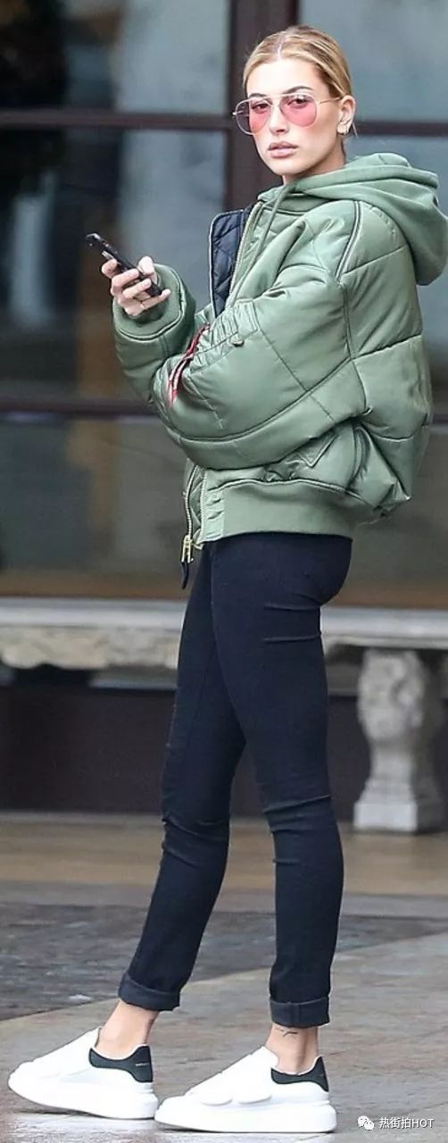 巴黎世家triples老爹鞋白色穿搭,除了巴黎世家还有什么鞋