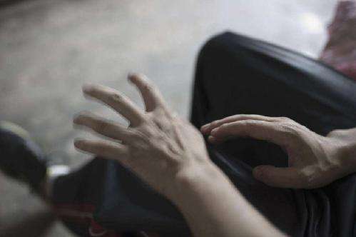 水杯里面水吸不上来怎么回事,水杯都端不稳