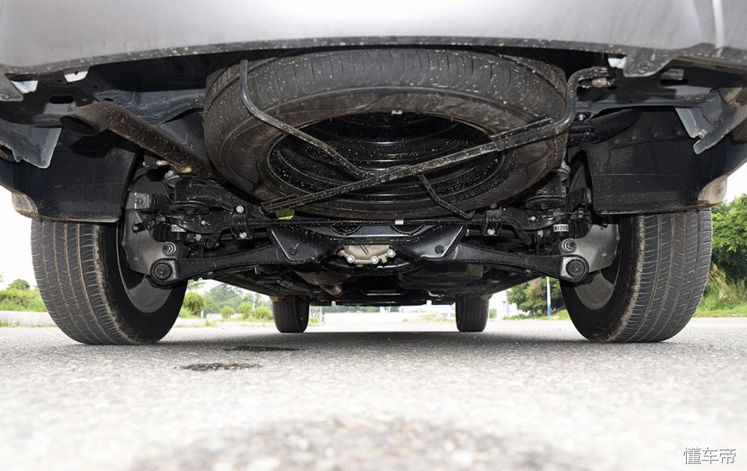 宏光suv新款多少钱,6万元左右的suv五菱宏光s