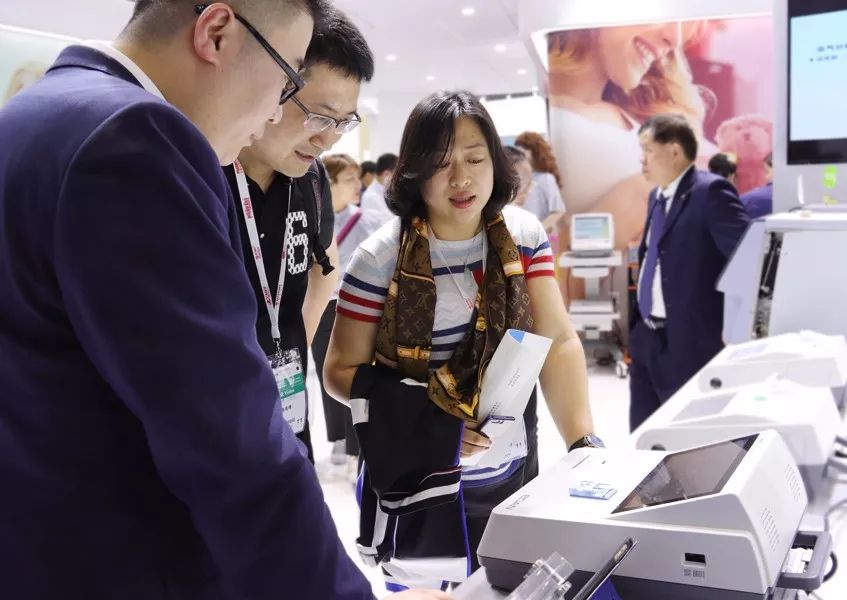 2018CMEF春季展:理邦对医疗数字化时代的情深一网