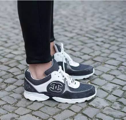 奢侈品牌鞋子比nike好,运动鞋奢侈品牌排行榜