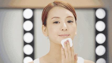 护肤最简单最常用的化妆水和乳液，一定要成套购买吗？