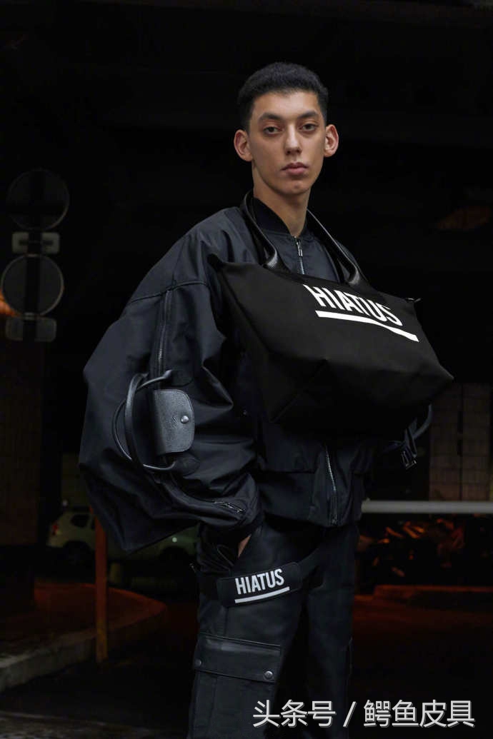 秋冬手袋流行元素,热门手袋款式