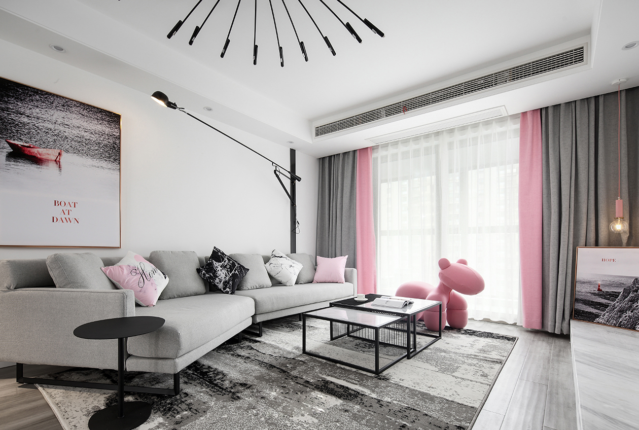 乔治小姐,乔治的卧室