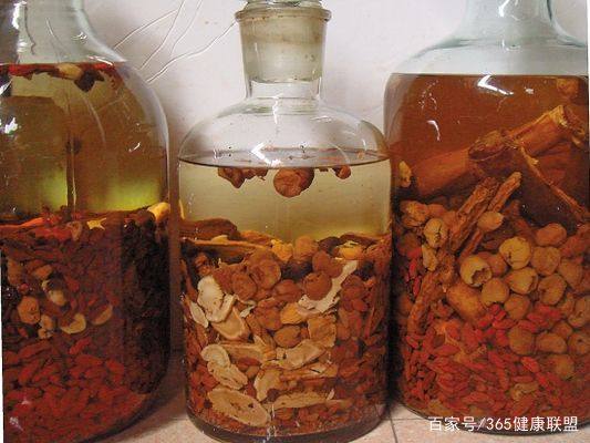 鸿茅药酒可不可以喝,鸿茅药酒究竟是不是真的药酒