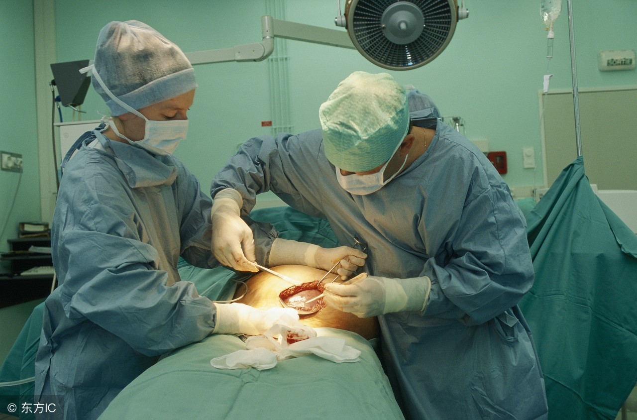 剖腹产4胎注意些什么,剖腹产两次怀第三胎需要注意什么