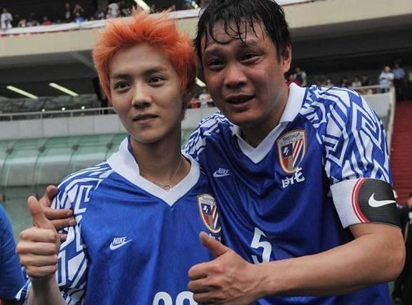 鹿晗踢了一场球，范志毅董路是这样评价的，看来他真有两把刷子