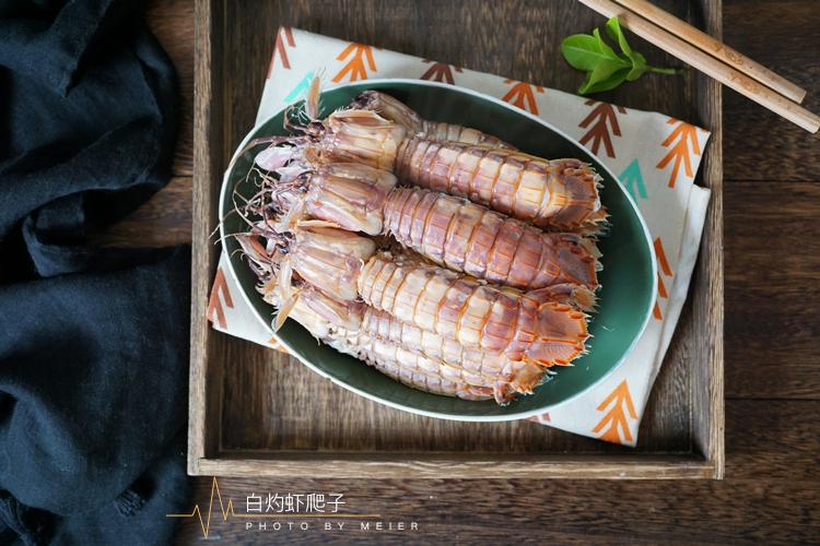 又是一年小龙虾季到底应该怎么吃,剥虾爬小技巧