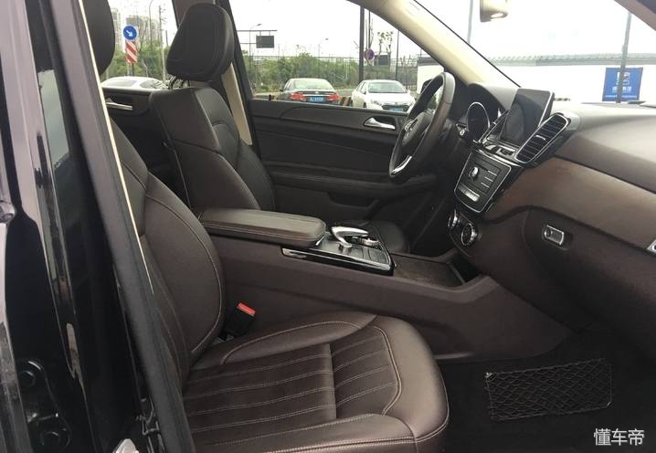 百万豪华suv越野测试大比拼,最新款奔驰gle400试驾