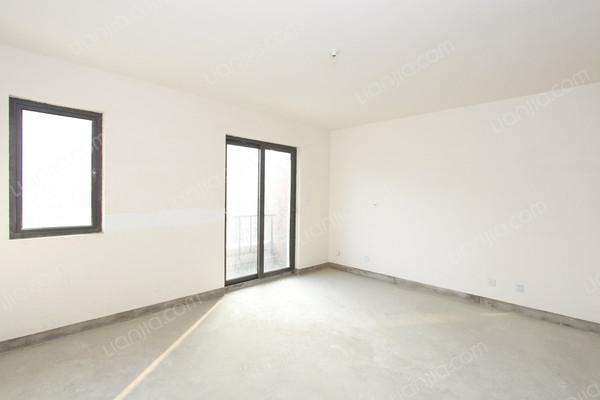 带装修毛坯房出租,毛坯房简装修出租