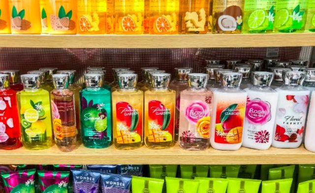 抖音火的miniso香水,miniso不是名创优品吗