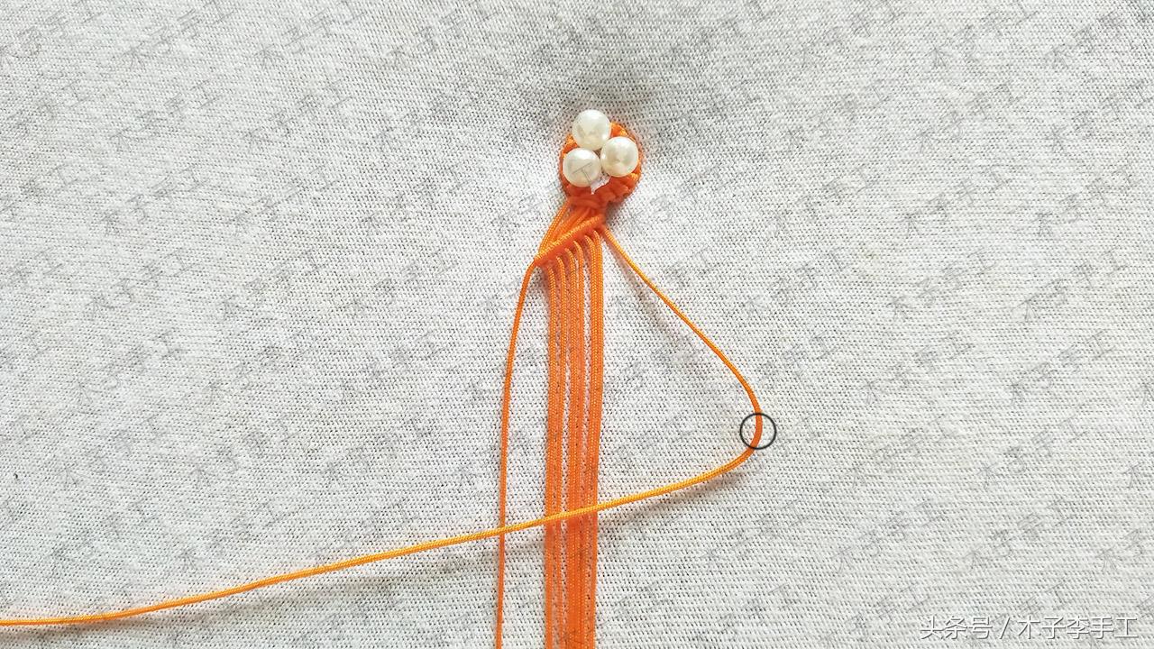 看了教程学不会咋办,最简单快速完成的纯红绳手链