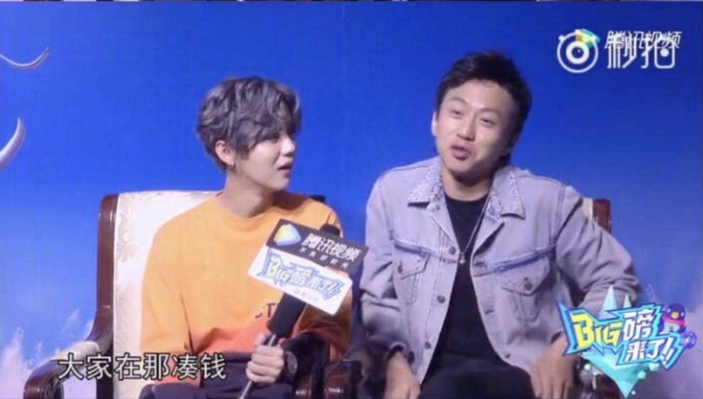 邓超孙俪在关晓彤面前撒狗粮,孙俪拿10万钱给老公