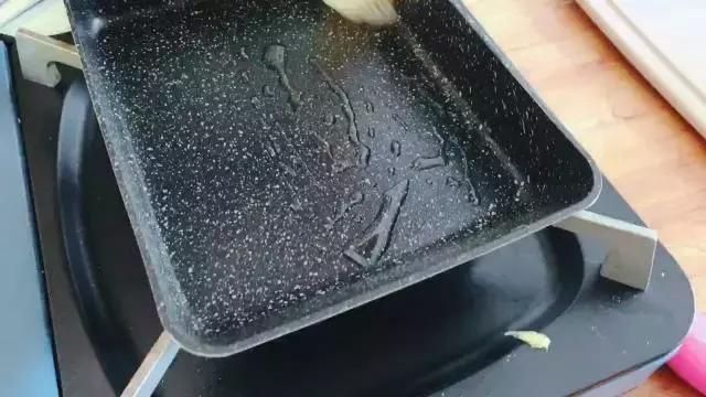 三文鱼辅食粥1岁以上的做法,三文鱼白米粥辅食怎么做