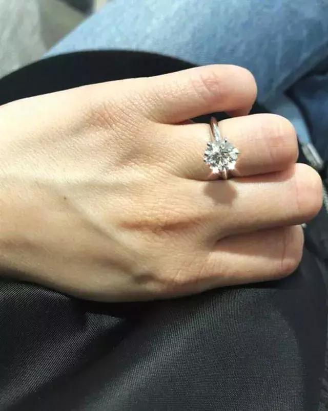 谈珠说宝｜正准备求婚的你，这里有一份钻戒购买攻略请收下