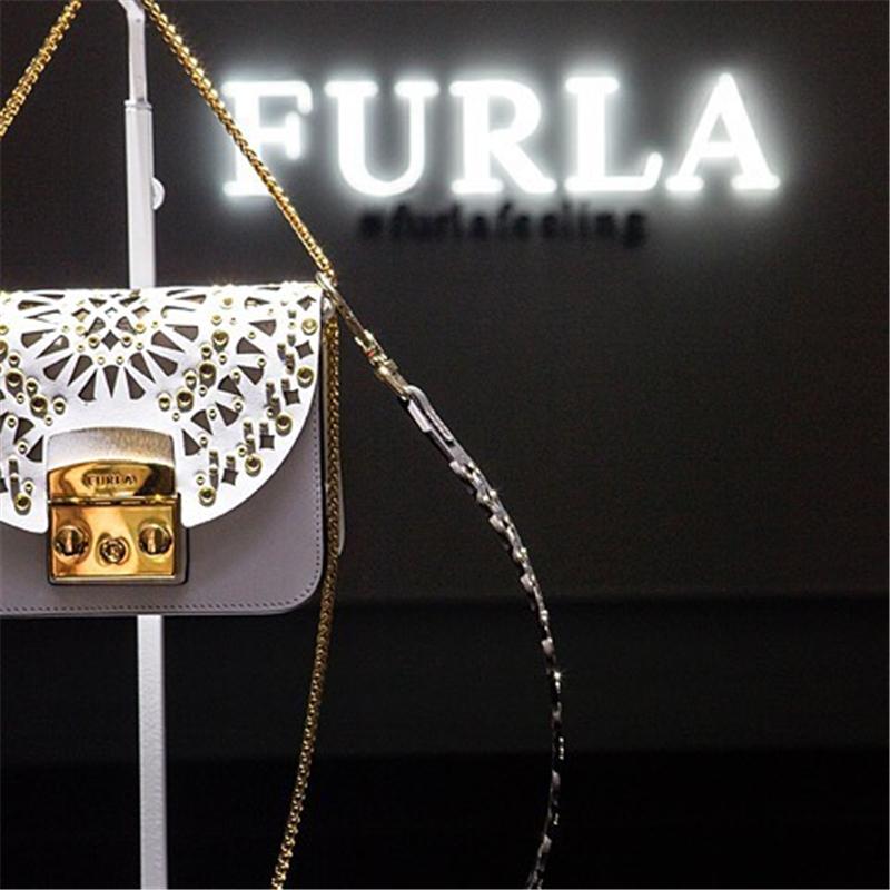 轻奢界四大天王之一，除了浪漫，意大利还有满满的少女心喔~