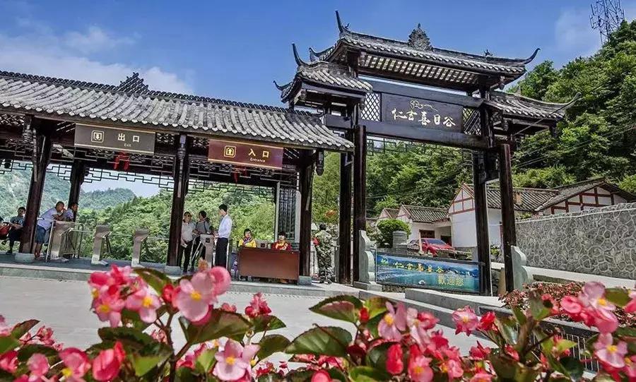 五一成都周边有什么好耍的,五一自驾游2-3天最佳路线成都出发