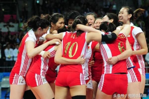 女排运动员为什么一定要穿短裤,为什么女排运动员穿的裤子短