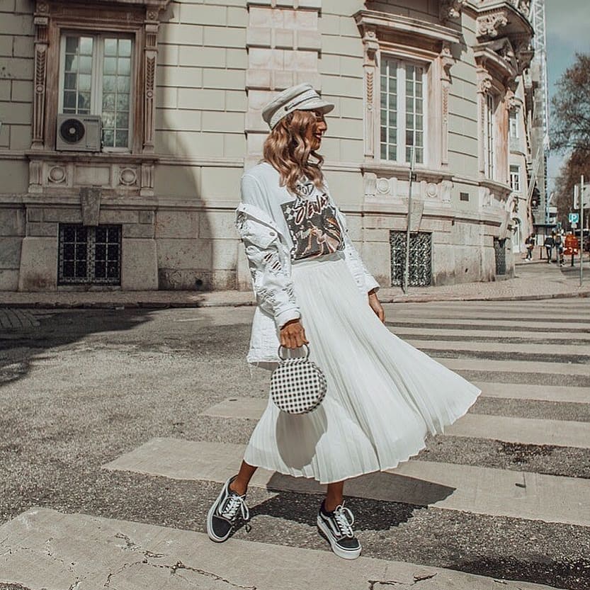 腿粗又矮不敢穿裙子,腿粗个子不高怎么穿搭