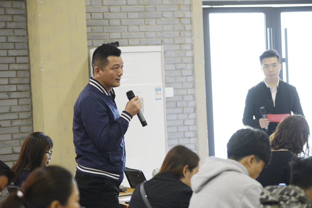 春醒忆老家2018全国百家网媒神灵寨旅游发展高峰论坛举办