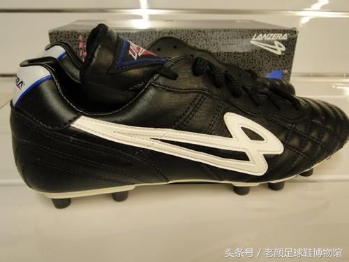 1994世界杯足球鞋回顾视频,2010世界杯足球鞋款式