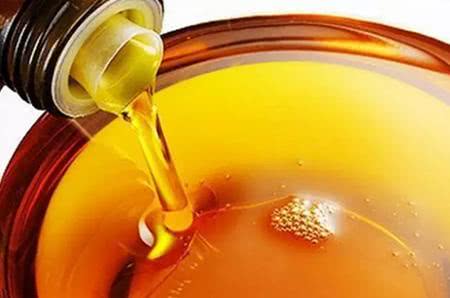 地沟油能使大蒜变色吗,用大蒜测试地沟油可以吗