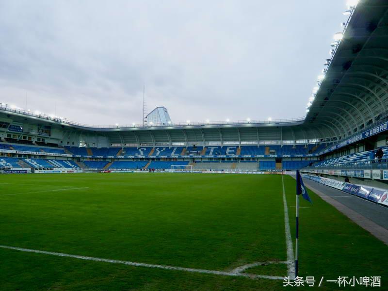 挪威绝美足球场,挪威诺夫顿岛球场