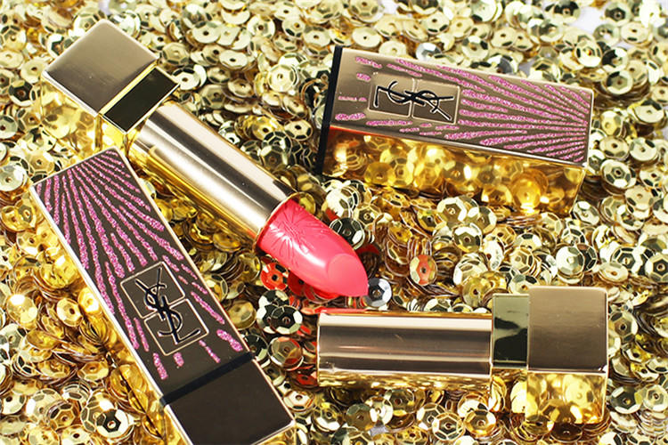 火红火红的口红,红红火火一整年的口红