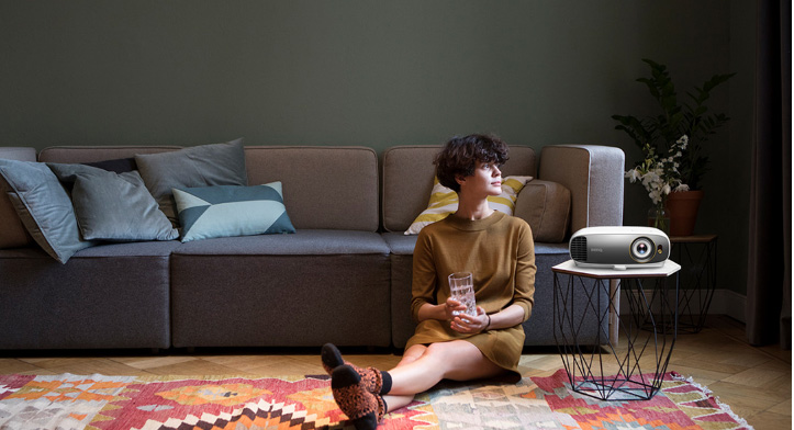 明基4k8917家用投影机试用！一万出头的4K家庭影院高性价比之选