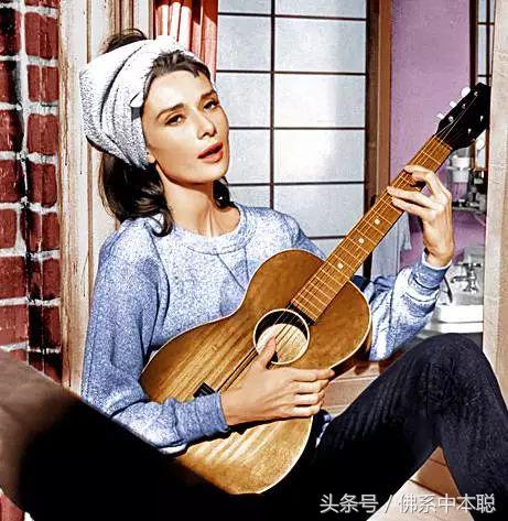 周杰伦夜曲和肖邦夜曲有什么区别,周杰伦为你弹奏肖邦的夜曲