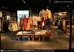 服装行业批发和零售哪个好做,服装行业挣不挣钱