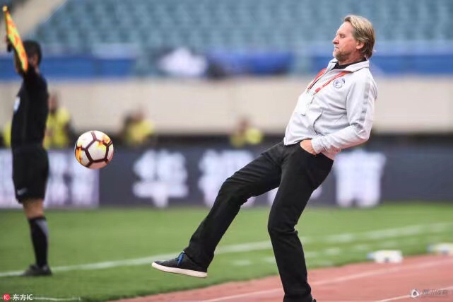 中国足球最后的巅峰广州恒大,广州恒大首败