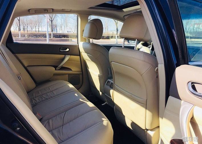 12年日产天籁公爵2.5二手车,12年日产天籁二手车值得入手吗