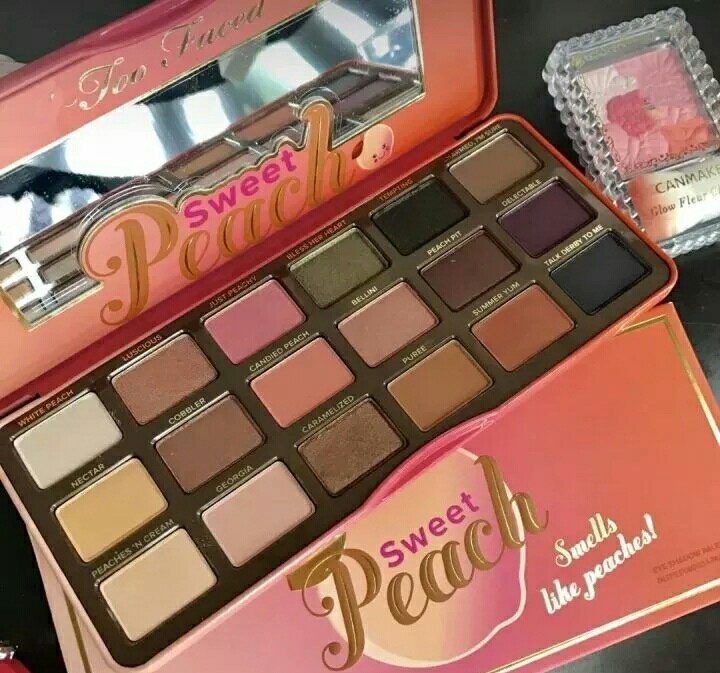 妈妈已经把脸打肿了,我妈把我眼睛打肿了