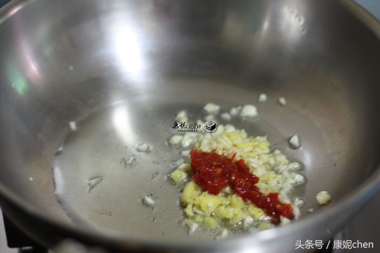 厨师爆炒墨鱼仔怎样做才好吃,除了爆炒墨鱼仔还有其他做法么